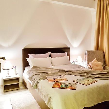 Lakeview Flats Summerland Mamaia Eksteriør billede
